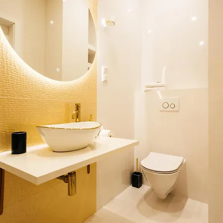 Of The Kings-edith Apartment Krakow